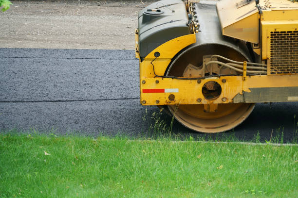 Best Concrete Paver Driveway  in Paynesville, MN